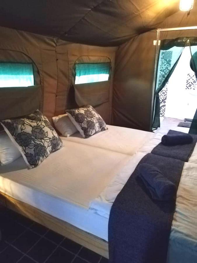 Achab Self Catering Tent Usakos Zewnętrze zdjęcie