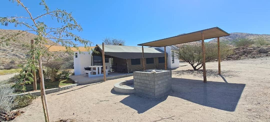 Achab Self Catering Tent Usakos Zewnętrze zdjęcie